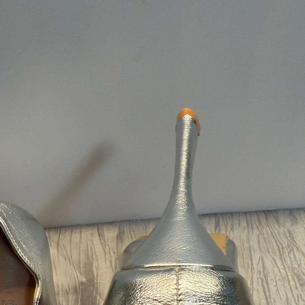 Chinese Laundry Metallic Silver Heels - Picture 8 of 17